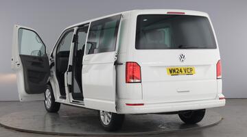 2024 Volkswagen 2.0 TDI T30 Highline Kombi DSG FWD SWB Euro 6 5-door (White) - Image: 11