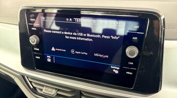 2023 Volkswagen 1.0 TSI Life Euro 6 5-door (Grey) - Image: 25