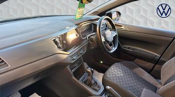 2022 Volkswagen 1.0 TSI R-Line DSG Euro 6 5-door (Black) - Image: 2