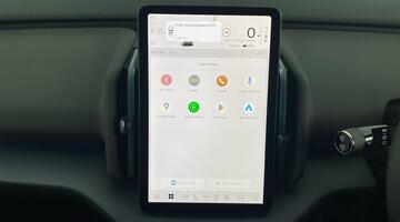 2025 Volvo Single Motor Extended Range 69kWh Plus Auto 5-door (White) - Image: 7