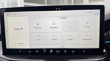 2024 Ford 1.0T EcoBoost MHEV ST-Line Euro 6 5-door (White) - Image: 12