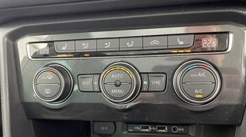 2018 Volkswagen 2.0 TSI SEL DSG 4Motion Euro 6 5-door (White) - Image: 12