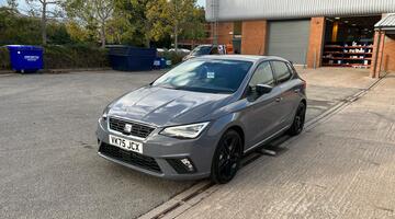 2025 SEAT 1.0 TSI FR Black Edition Euro 6 5-door (Grey) - Image: 12