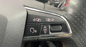 2017 SEAT EcoTSI FR Technology Euro 6 5-door (Red) - Image: 24