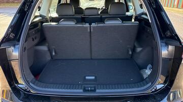 2025 Volkswagen 2.0 TDI Life DSG Euro 6 5-door (Black) - Image: 16