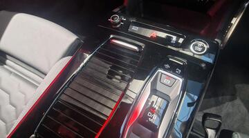 2025 Audi 100kWh Performance S line Auto 5-door (Blue) - Image: 17