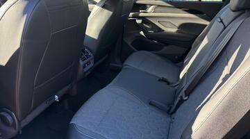 2025 Volkswagen 2.0 TDI Life DSG Euro 6 5-door (Black) - Image: 13