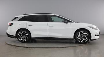 2025 Volkswagen Pro 77kWh Match Tourer Auto 5-door (White) - Image: 1