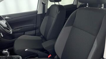 2025 Volkswagen 1.0 TSI Match DSG Euro 6 5-door (White) - Image: 32