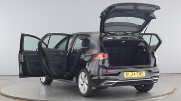 2024 Volkswagen TSI Style Euro 6 5-door (Black) - Image: 11