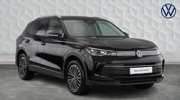 2025 Volkswagen ETSI MHEV Match DSG Euro 6 5-door (Black) - Image: 1