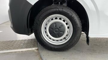 2025 Volkswagen T32 65kWh Commerce Plus Auto RWD SWB 5-door (White) - Image: 29