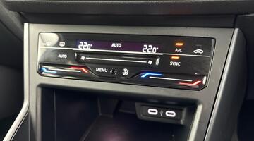 2025 Volkswagen 1.0 TSI R-Line DSG Euro 6 5-door (White) - Image: 7