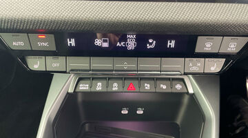 2025 Audi TFSI 35 Black Edition S Tronic Euro 6 4-door (Black) - Image: 16