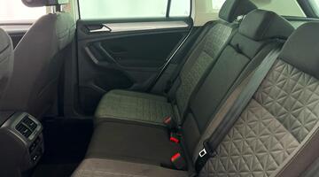 2021 Volkswagen TSI Life Euro 6 5-door (White) - Image: 32