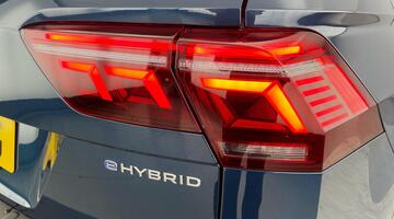 2023 Volkswagen TSI 13kWh Elegance DSG Euro 6 5-door (Blue) - Image: 32