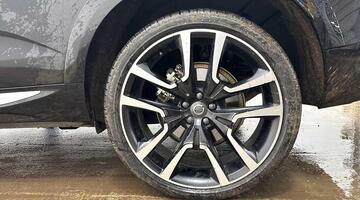 2025 Volvo 2.0h T8 18.8kWh Ultra Bright Auto Euro 6 5-door (Black) - Image: 20