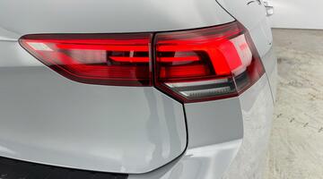 2023 Volkswagen 2.0 TDI R-Line DSG Euro 6 5-door (Grey) - Image: 28