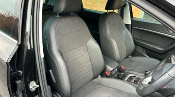 2022 SEAT TSI EVO FR Euro 6 5-door (Black) - Image: 17