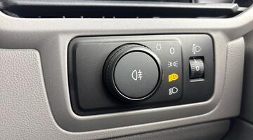 2025 Volkswagen 2.0 TDI T3Commerce Auto FWD SWB Euro 6 5-door (Grey) - Image: 24