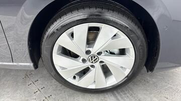 2025 Volkswagen TSI Match Euro 6 5-door (Grey) - Image: 5