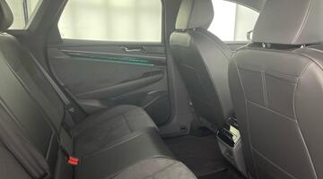 2025 Volkswagen Pro S 86kWh Match Plus Tourer Auto 5-door (Black) - Image: 28