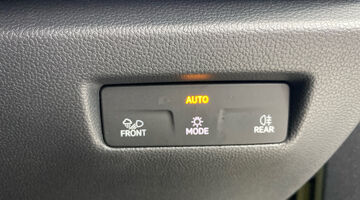 2025 Škoda 2.0 TDI SE L DSG Euro 6 5-door (Yellow) - Image: 21