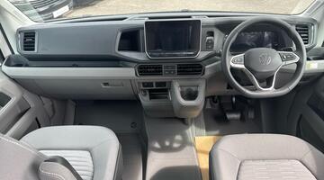 2025 Volkswagen 2.0 TDI 600 Auto Euro 6 4-door (Beige) - Image: 44