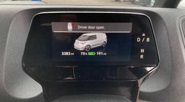 2025 Volkswagen Pro 79kWh Commerce Plus Auto 5-door (White) - Image: 30