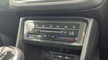 2022 Volkswagen TSI Active Euro 6 5-door (White) - Image: 7