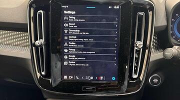 2025 Volvo 2.0 B4 MHEV Plus DCT Auto Euro 6 5-door (Blue) - Image: 33