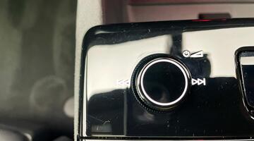 2025 Audi 100kWh Edition 1 Auto quattro 5-door (Black) - Image: 13