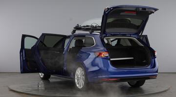 2025 Škoda TSI iV 25.7kWh SE L DSG Euro 6 5-door (Blue) - Image: 12