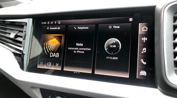 2022 Audi 1.0 TFSI 30 Black Edition Sportback Euro 6 5-door (Yellow) - Image: 29