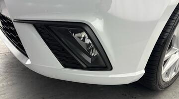 2025 SEAT 1.0 TSI FR DSG Euro 6 5-door (White) - Image: 37