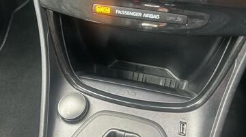 2022 Ford 1.0T EcoBoost MHEV ST-Line Vignale DCT Euro 6 5-door (Black) - Image: 39