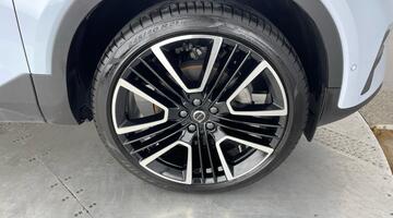 2025 Volvo 2.0 B3 MHEV Ultra Bright DCT Auto Euro 6 5-door (Blue) - Image: 5