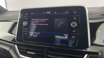 2025 Volkswagen TSI R-Line Euro 6 5-door (Silver) - Image: 36