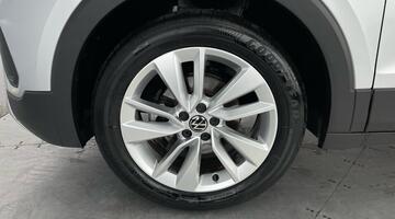 2024 Volkswagen 1.0 TSI Match Euro 6 5-door (Silver) - Image: 36