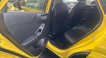 2026 Ford Standard Range 43kWh Premium Auto 5-door (Yellow) - Image: 40