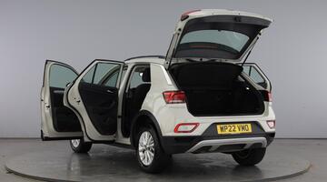 2022 Volkswagen 1.0 TSI Life Euro 6 5-door (Grey) - Image: 11