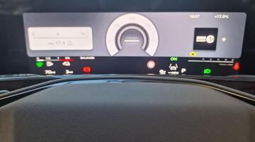 2025 Audi E-hybrid Launch Edition Sportback S Tronic Euro 6 5-door 26kWh (White) - Image: 22