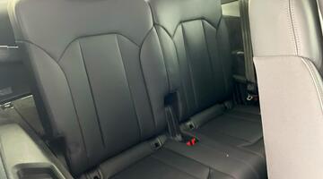 2025 Audi 3.0 TFSI V6 55 Black Edition Tiptronic quattro Euro 6 5-door (Black) - Image: 33