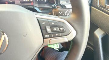 2025 Volkswagen 1.0 TSI Life Euro 6 5-door (White) - Image: 31