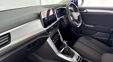 2023 Volkswagen TSI Life DSG Euro 6 5-door (Blue) - Image: 2