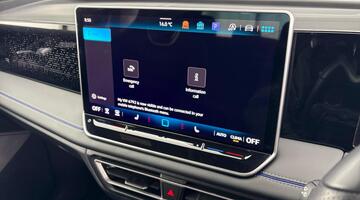 2024 Volkswagen 2.0 TDI R-Line DSG Euro 6 5-door (Grey) - Image: 22