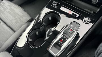 2025 Audi 2.0 e-hybrid5.9kWh Technik Saloon S Tronic quattro Euro 6 5-door (White) - Image: 12