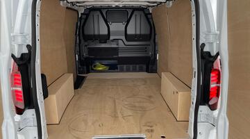 2025 Volkswagen T32 65kWh Commerce Plus Auto RWD SWB 5-door (White) - Image: 22