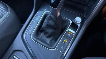 2022 Volkswagen TSI Active DSG Euro 6 5-door (Blue) - Image: 36