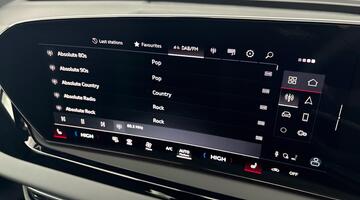 2025 Audi 2.0 TFSI S line Saloon S Tronic Euro 6 5-door (Black) - Image: 17